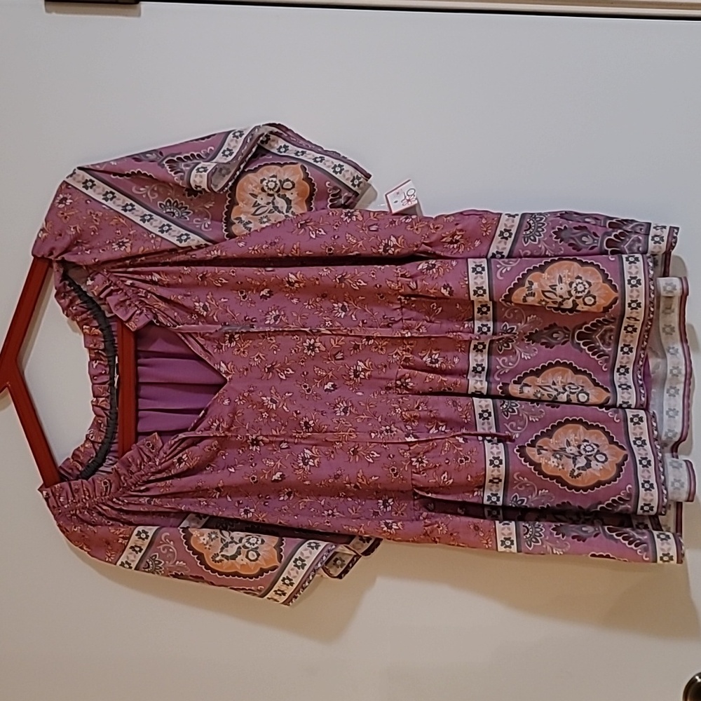 Beautiful blouse,  L NWT